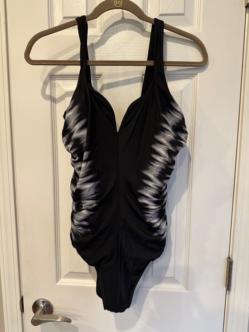 Miracle Suit slimming swimmer bathing suit